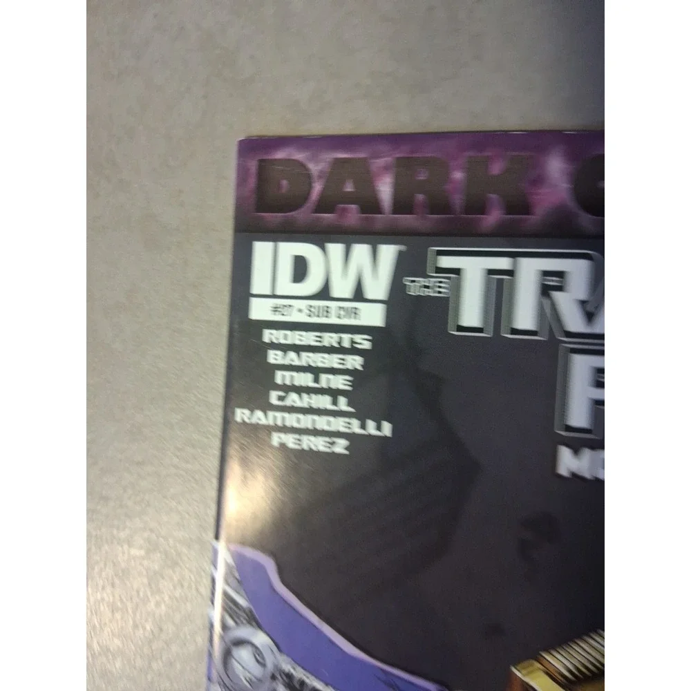 Transformers: More Than Meets The Eye #27 Sub Cover Variant - Dark Cyberton IDW